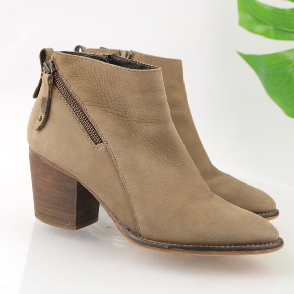 Blondo Women Nivada Boot Size 8 Waterproof Taupe Tan Leather Block Heel Side Zip - Picture 1 of 13